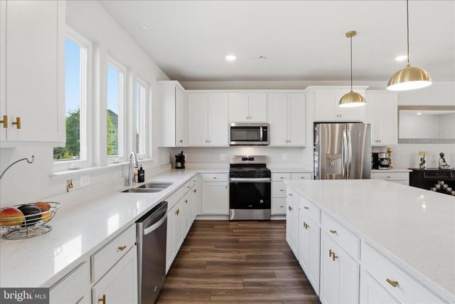 15032 JAXTON SQUARE LN, Haymarket, VA 20169