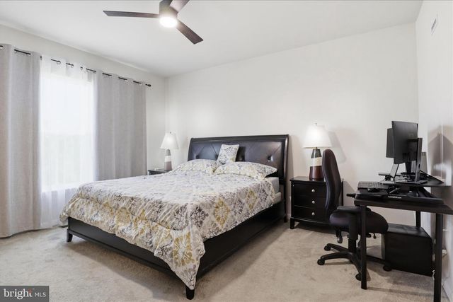 15032 JAXTON SQUARE LN, Haymarket, VA 20169