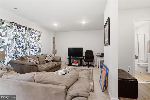 15032 JAXTON SQUARE LN, Haymarket, VA 20169