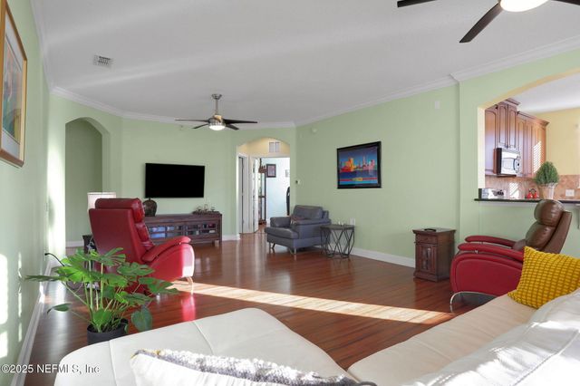 4480 DEERWOOD LAKE Parkway 641, Jacksonville, FL 32216