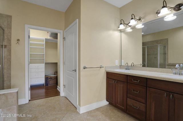 4480 DEERWOOD LAKE Parkway 641, Jacksonville, FL 32216