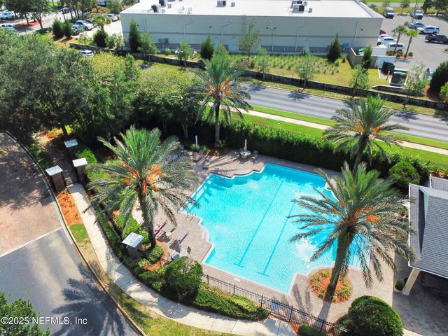 4480 DEERWOOD LAKE Parkway 641, Jacksonville, FL 32216