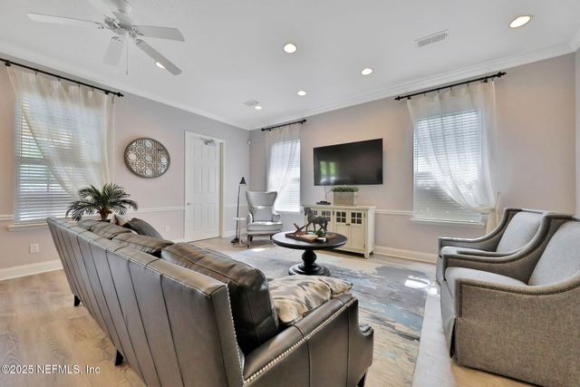 4480 DEERWOOD LAKE Parkway 641, Jacksonville, FL 32216