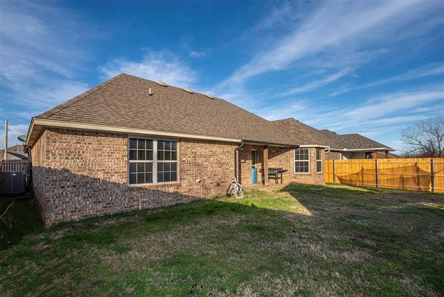 690 SW 12th Street, Moore, OK 73160