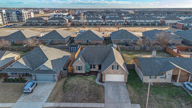 690 SW 12th Street, Moore, OK 73160
