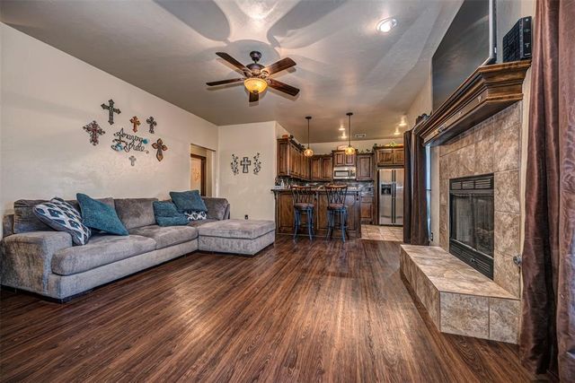 690 SW 12th Street, Moore, OK 73160