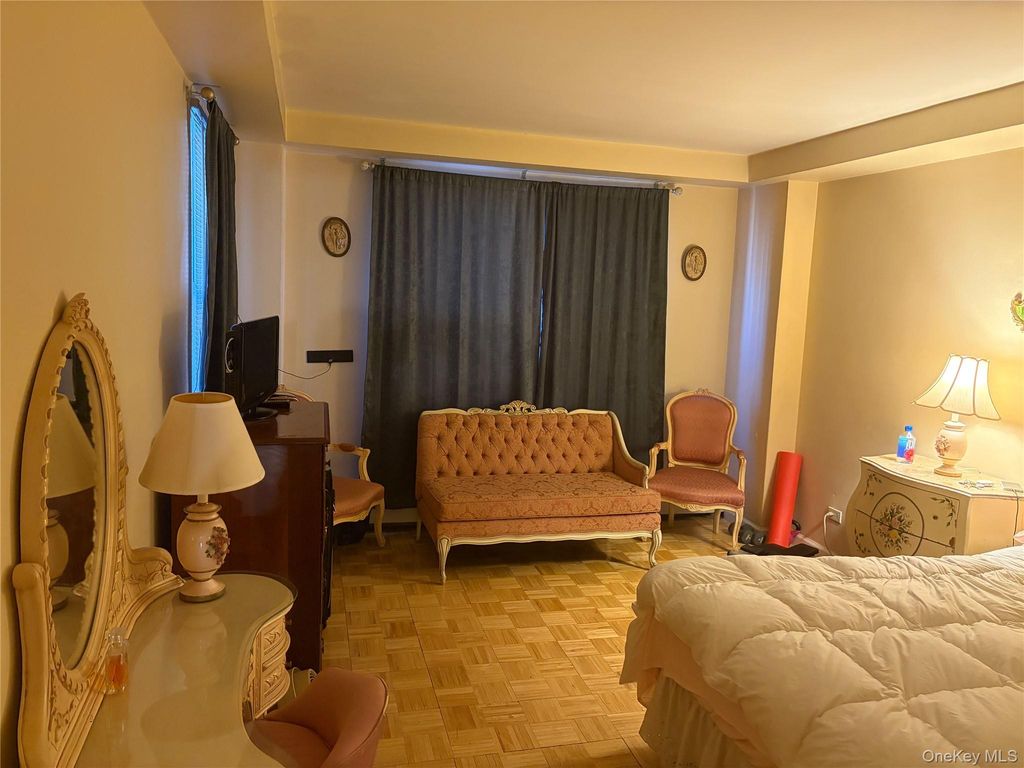 97-07 63rd Road 9F, Rego Park, NY 11374 — photo 3