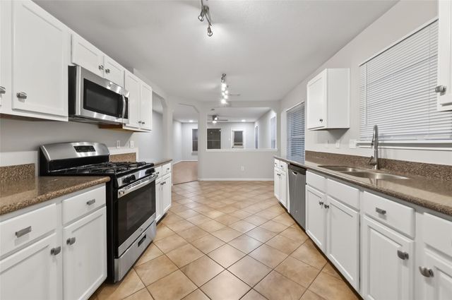 21907 Willow Downs Drive, Tomball, TX 77375