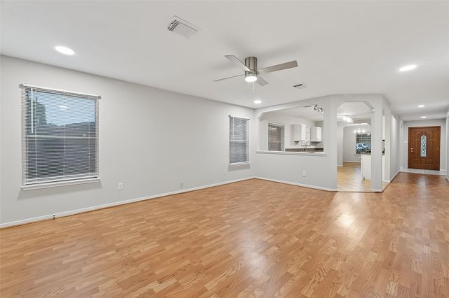 21907 Willow Downs Drive, Tomball, TX 77375