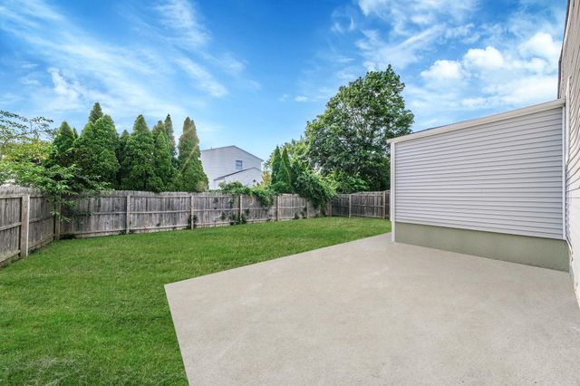 1402 Wave Avenue, Medford, NY 11763