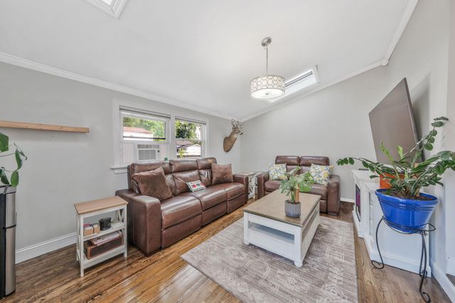 1402 Wave Avenue, Medford, NY 11763