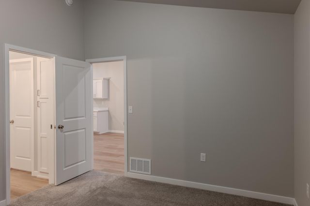 6265 86th Avenue S, Horace, ND 58047