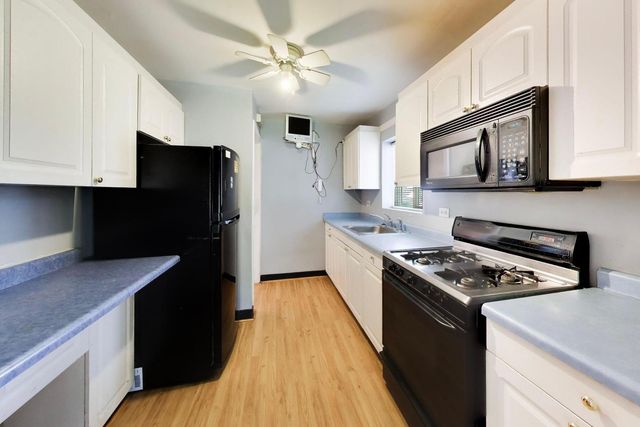 423 Frederick Avenue, Bellwood, IL 60104