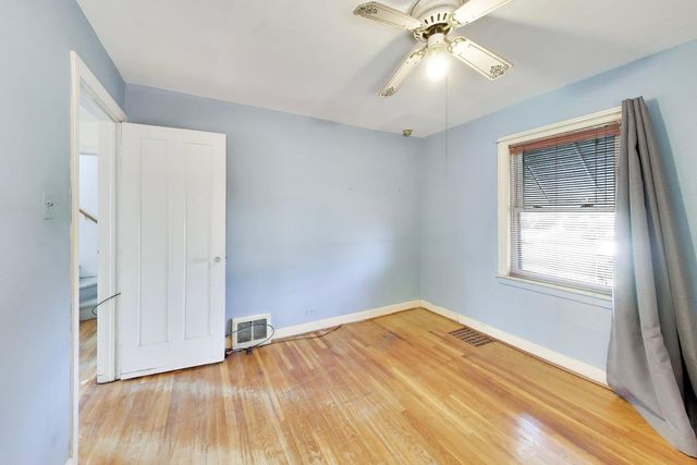 423 Frederick Avenue, Bellwood, IL 60104