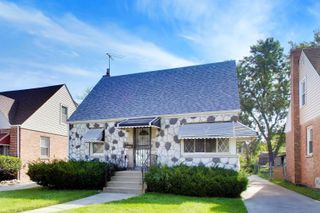 423 Frederick Avenue, Bellwood, IL 60104