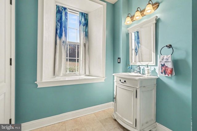 252 BERMUDIAN CHURCH RD, East Berlin, PA 17316