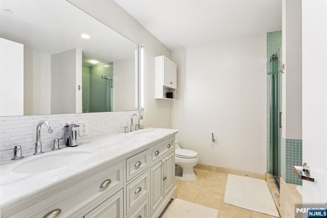 1215 Hudson Park 1215, Edgewater, NJ 07020
