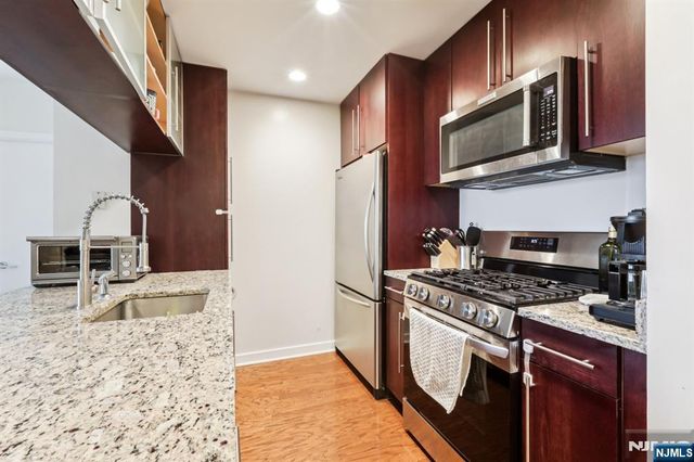 1215 Hudson Park 1215, Edgewater, NJ 07020
