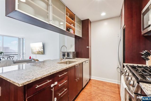 1215 Hudson Park 1215, Edgewater, NJ 07020