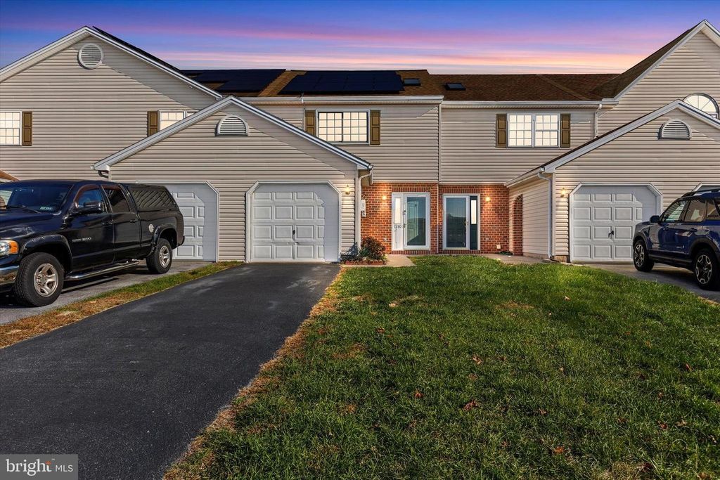 7280 HUNTINGDON ST, Harrisburg, PA 17111