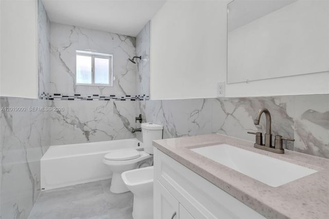 10101 W Okeechobee Rd 16202, Hialeah Gardens, FL 33016