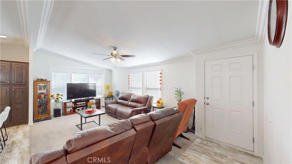 Image 11 of property listing at 11301 Euclid 73A, Garden Grove, CA 92840