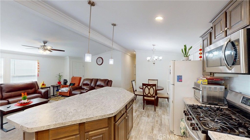 Image 14 of property listing at 11301 Euclid 73A, Garden Grove, CA 92840