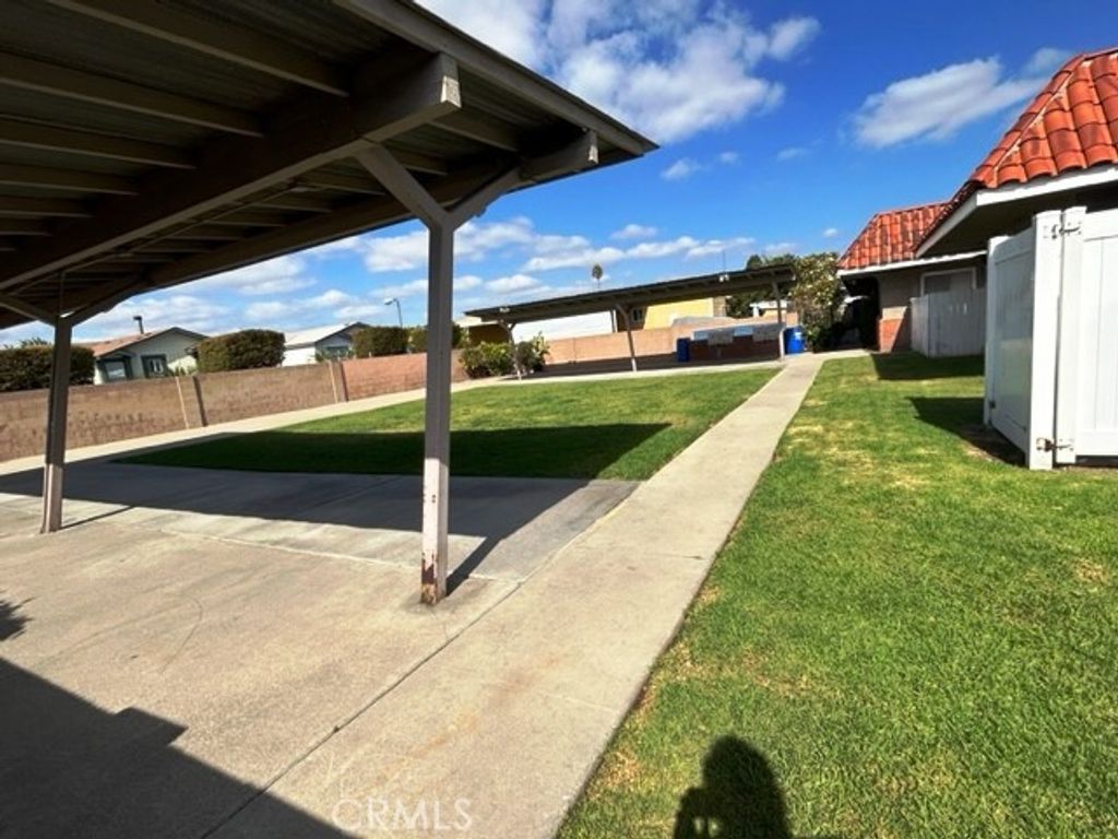 Image 42 of property listing at 11301 Euclid 73A, Garden Grove, CA 92840