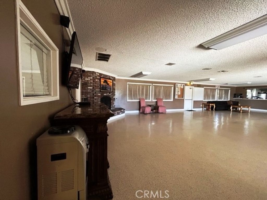 Image 43 of property listing at 11301 Euclid 73A, Garden Grove, CA 92840