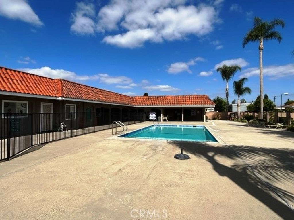 Image 48 of property listing at 11301 Euclid 73A, Garden Grove, CA 92840