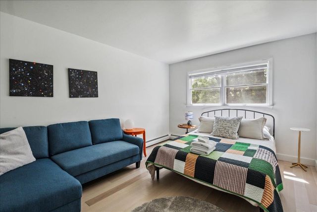 7 Grassy Brook Road, Brookline, VT 05345