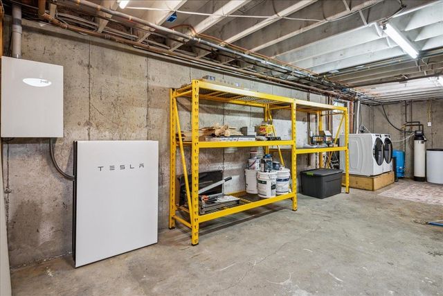 7 Grassy Brook Road, Brookline, VT 05345