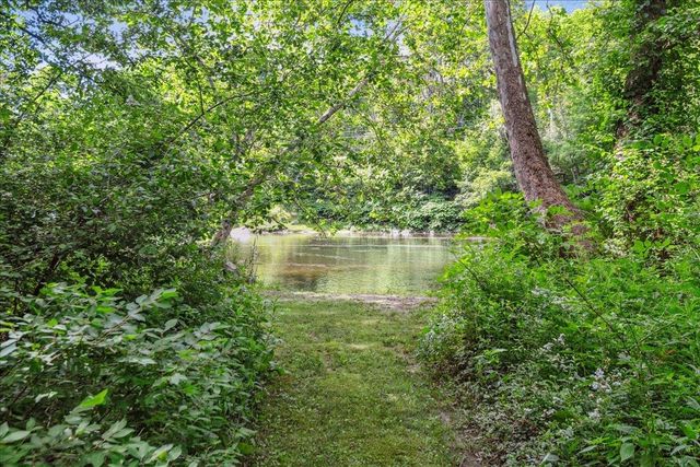 7 Grassy Brook Road, Brookline, VT 05345