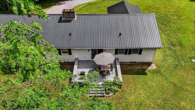 7 Grassy Brook Road, Brookline, VT 05345