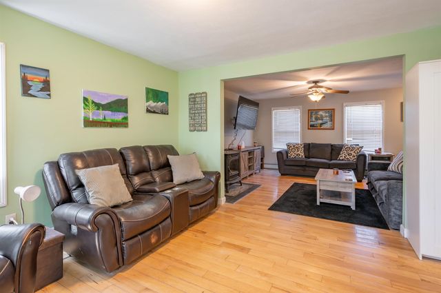 26 Pepperell Road, Brookline, NH 03033