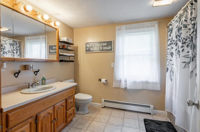 26 Pepperell Road, Brookline, NH 03033