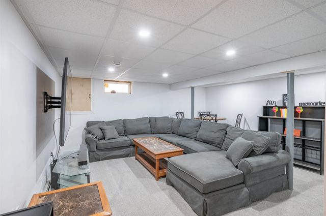 26 Pepperell Road, Brookline, NH 03033