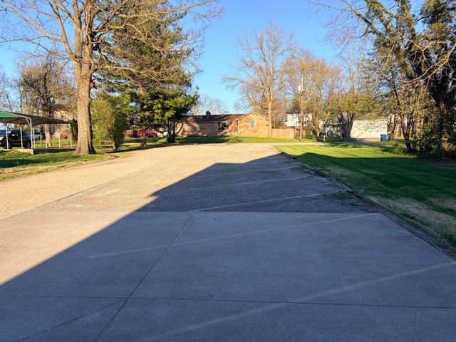 330 N Broadway, Georgetown, KY 40324