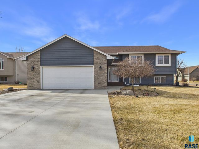 5301 S Lewis Ave Avenue, Sioux Falls, SD 57108