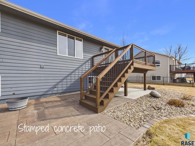 5301 S Lewis Ave Avenue, Sioux Falls, SD 57108