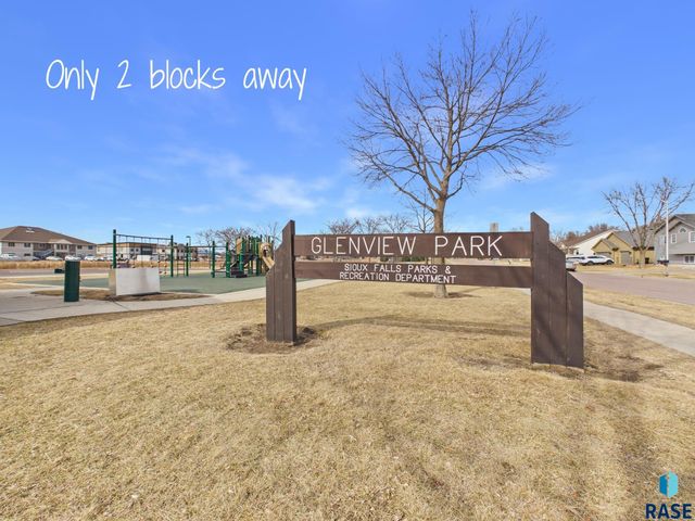 5301 S Lewis Ave Avenue, Sioux Falls, SD 57108