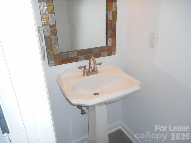 8235 Circle Tree Lane, Charlotte, NC 28277