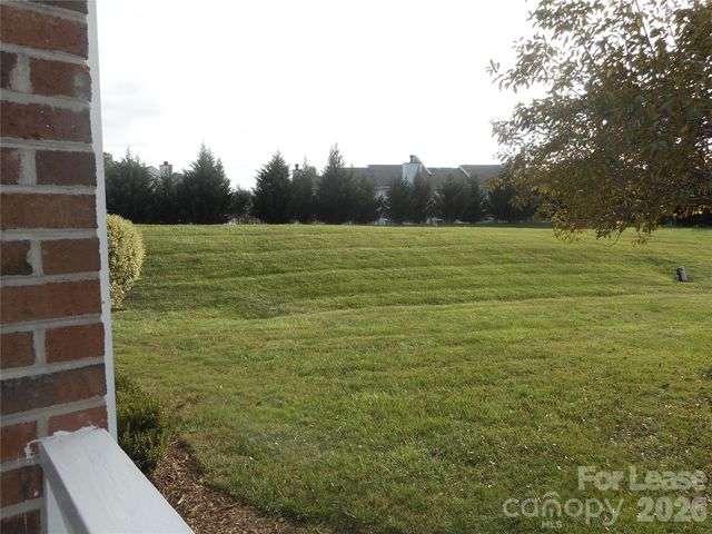 8235 Circle Tree Lane, Charlotte, NC 28277