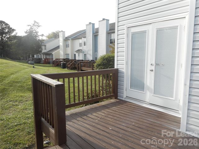 8235 Circle Tree Lane, Charlotte, NC 28277