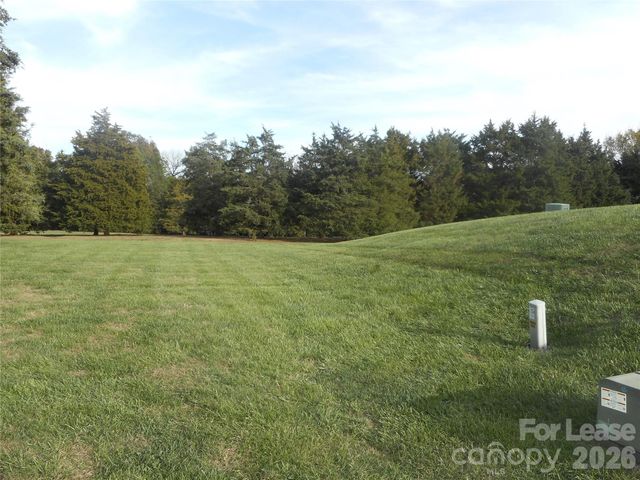 8235 Circle Tree Lane, Charlotte, NC 28277