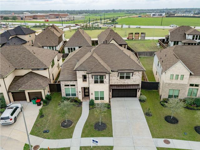 2207 Falling Fig Lane, Richmond, TX 77406