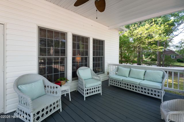 3655 Hillcrest Drive, Farmville, NC 27828