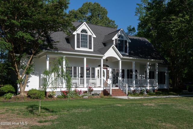 3655 Hillcrest Drive, Farmville, NC 27828
