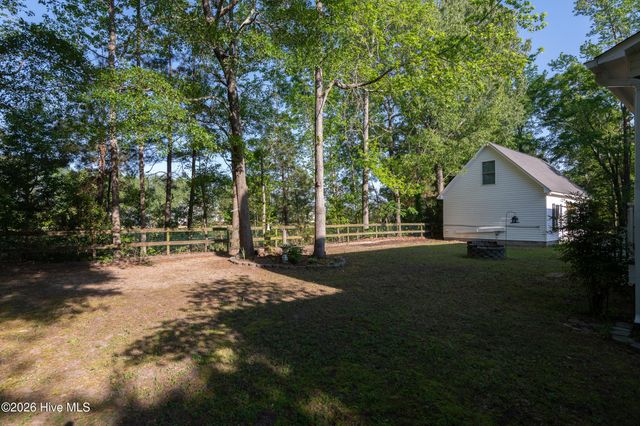 3655 Hillcrest Drive, Farmville, NC 27828
