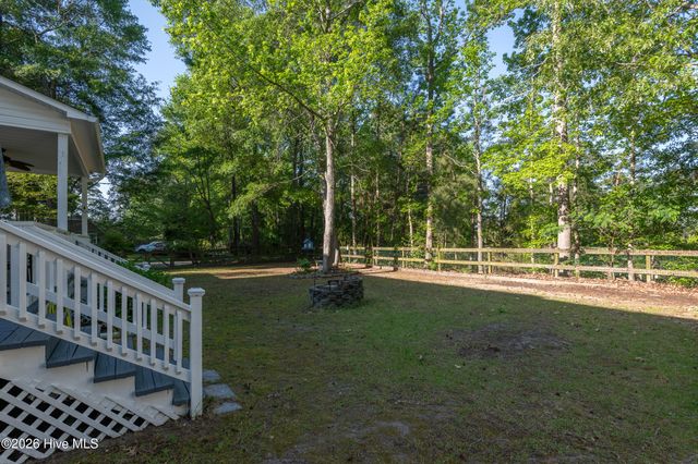 3655 Hillcrest Drive, Farmville, NC 27828